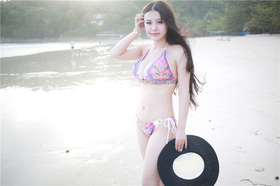 极品美女可儿户外性感泳衣巨乳诱惑写真(第62页)
