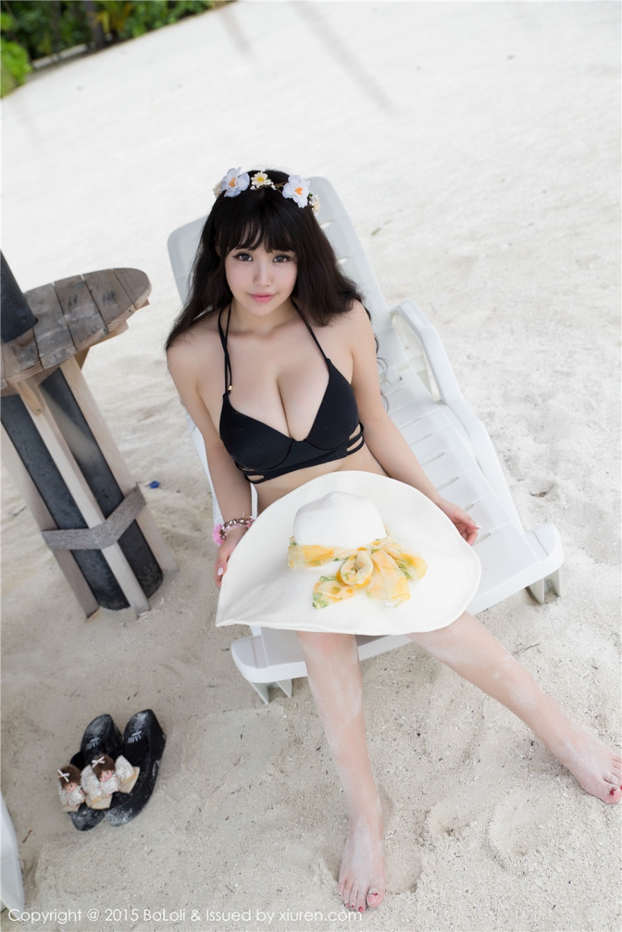 可爱美女Barbie可儿户外比基尼巨乳诱惑写真(第31页)
