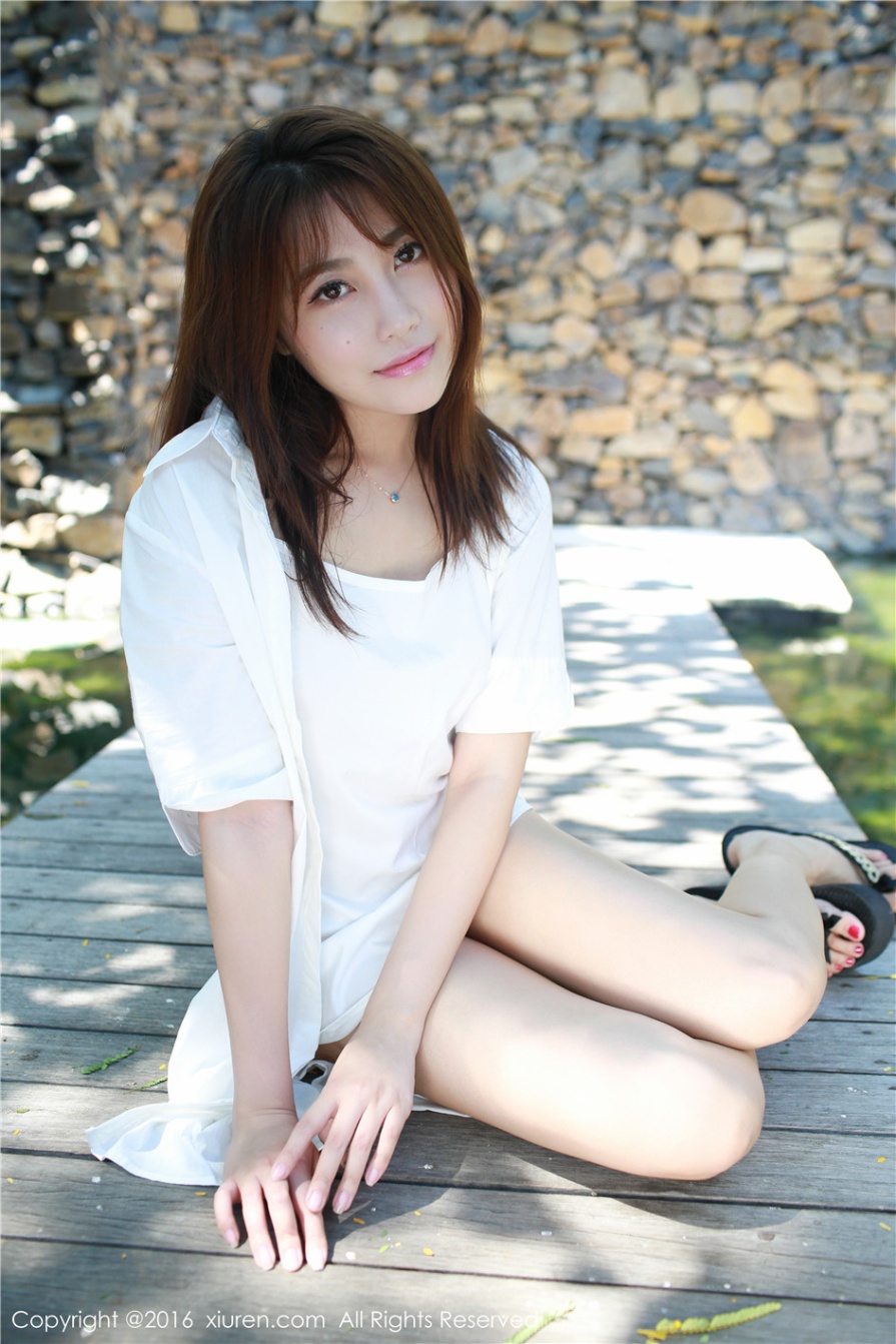 甜美女生许诺Sabrina户外清纯写真照(第24页)