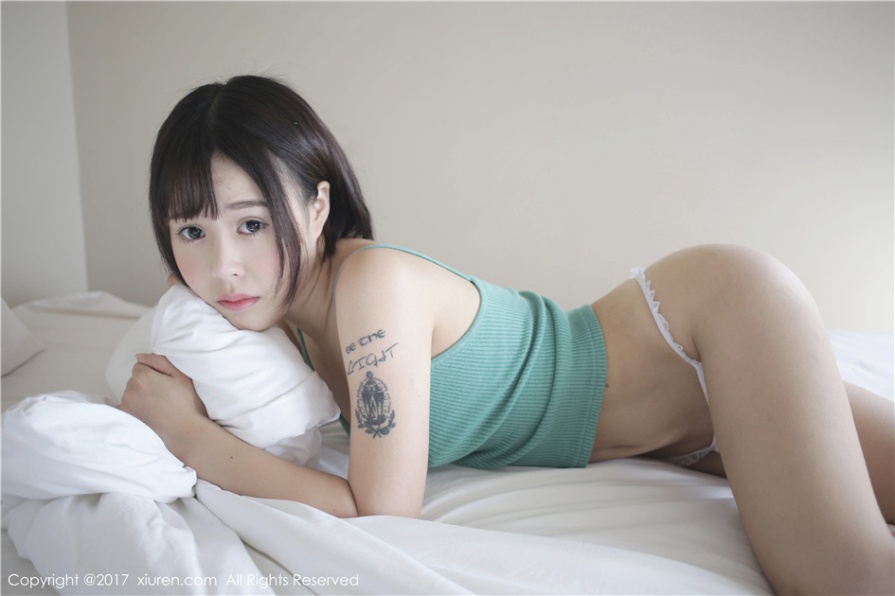 童颜美女Evelyn艾莉室外性感丁字裤美臀可人写真(第43页)