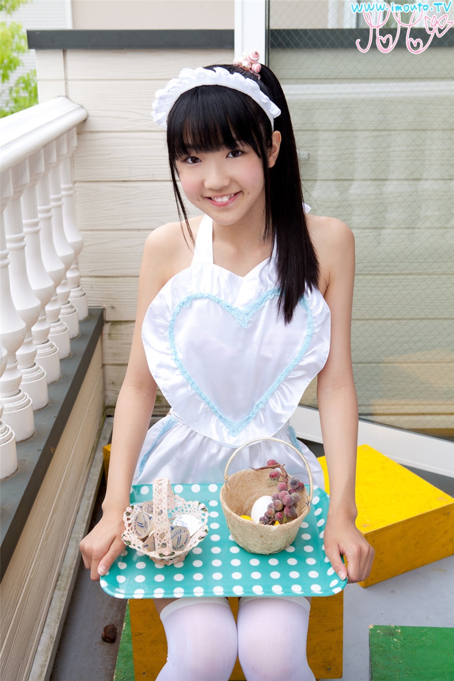 日本可爱美女阳台白色女仆装写真(第4页)