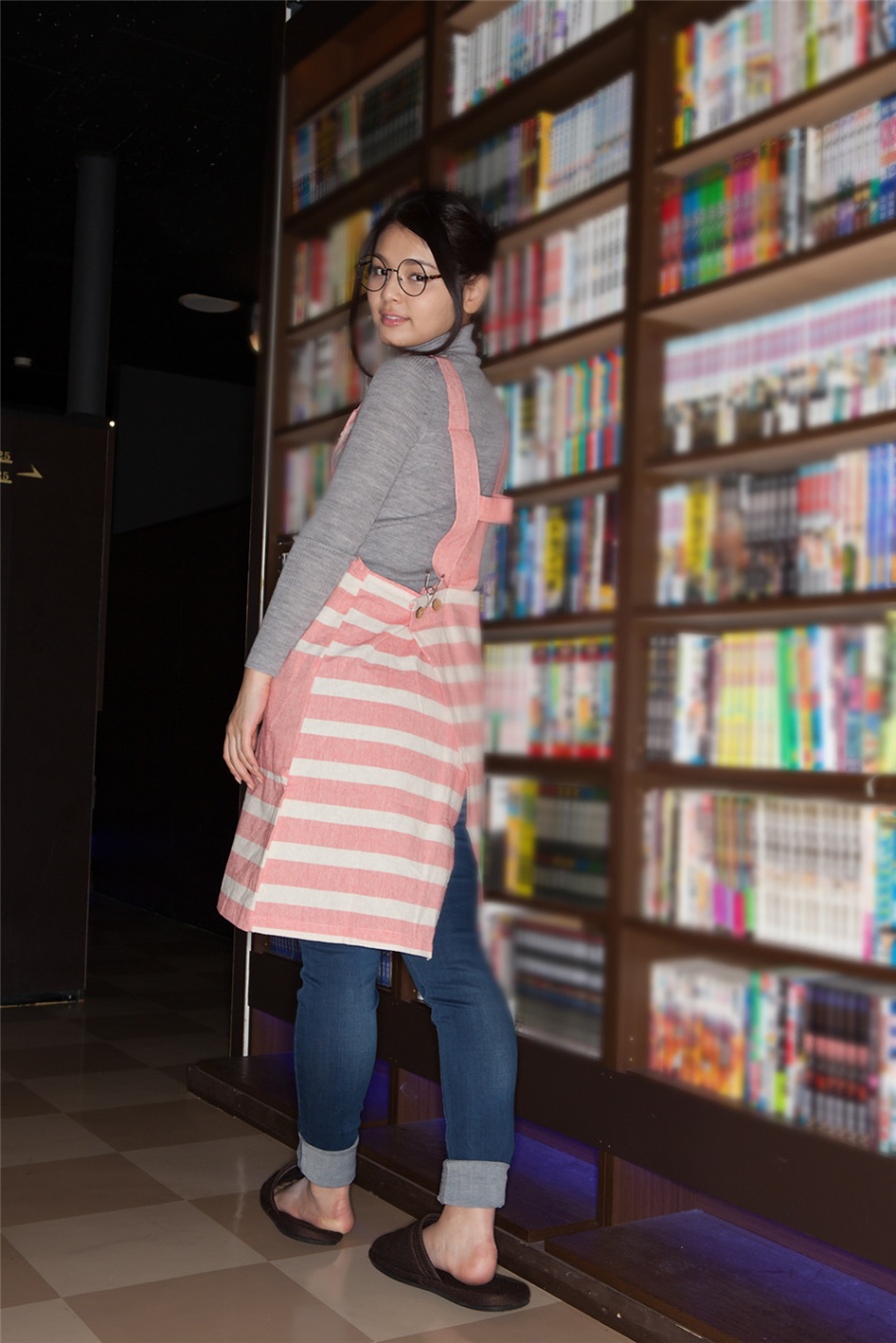 日本可爱美女秋本翼图书馆比基尼大尺度写真图片(第4页)