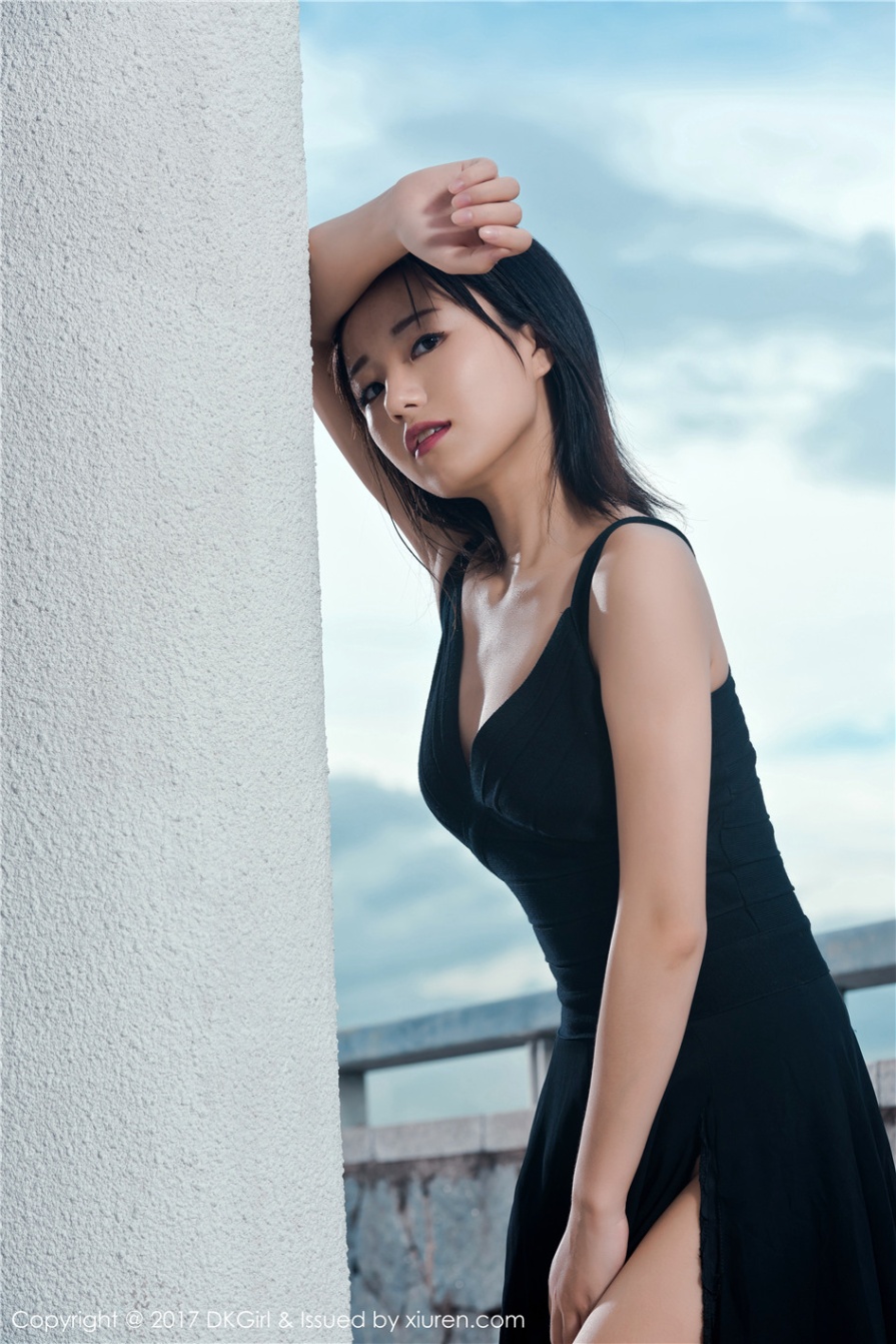 清纯美女仓井优香户外高叉深V礼服写真照片(第16页)