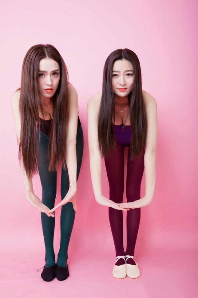 清纯美女舞蹈服装棚拍写真照片(第8页)