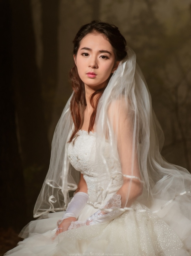 气质美女森林个人婚纱照写真照片(第11页)