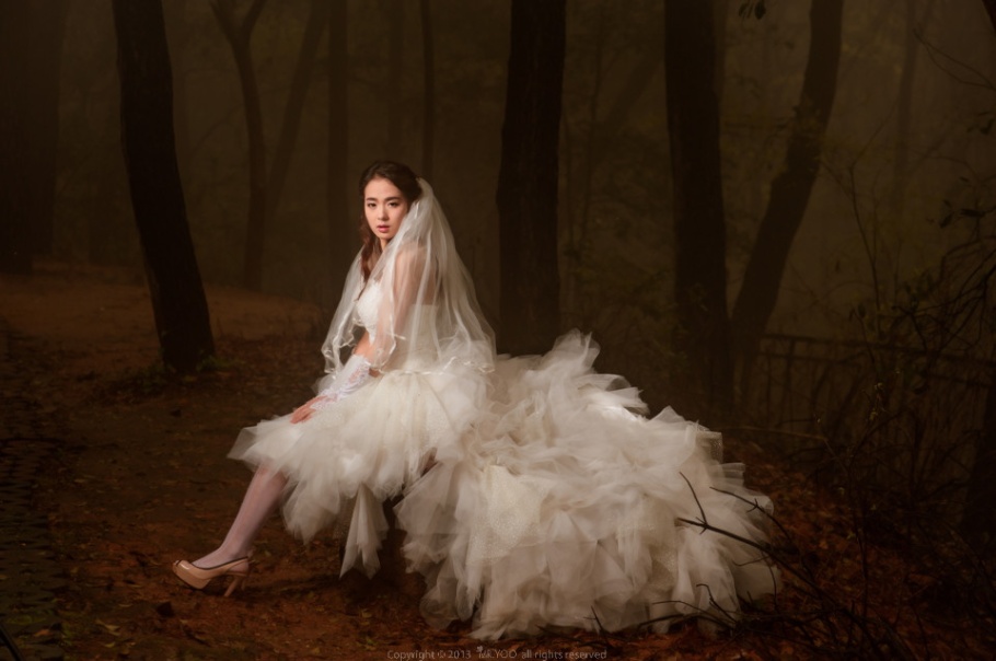 气质美女森林个人婚纱照写真照片(第13页)