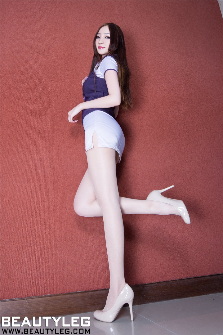 气质美女Hannah室内粉色女仆装写真照片(第20页)