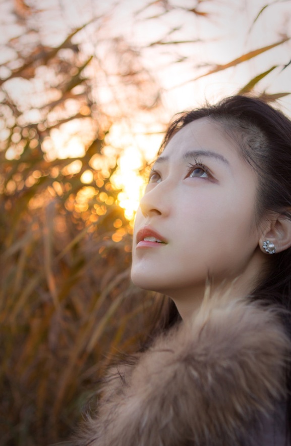 清纯美女秋天唯美黄昏下的图片(第12页)