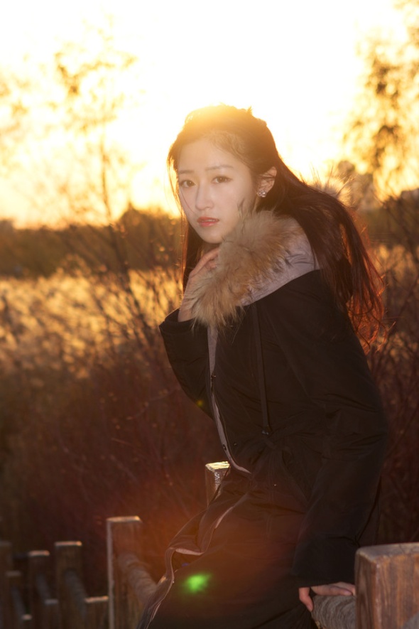 清纯美女秋天唯美黄昏下的图片(第13页)