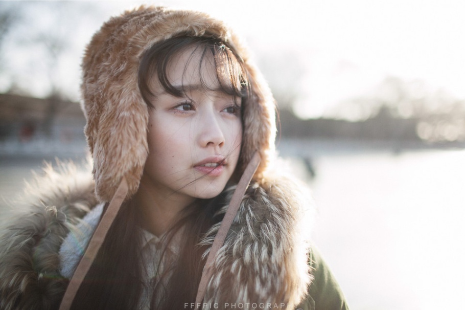 小清新美女穿绿色绸缎大襟棉袄图片(第14页)