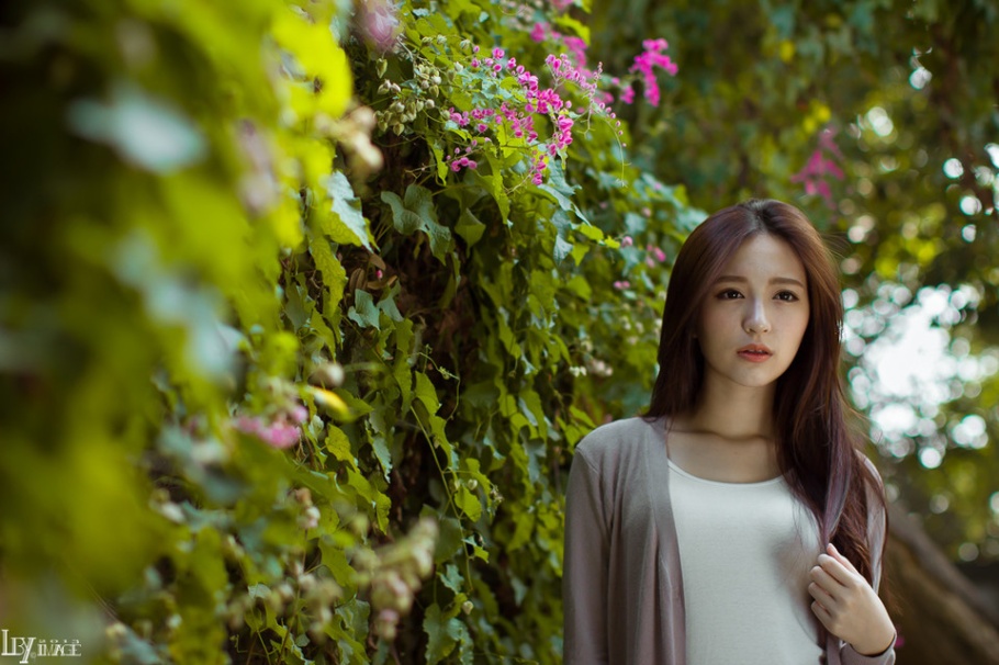 清纯美女户外橙色短裙唯美写真照片(第11页)