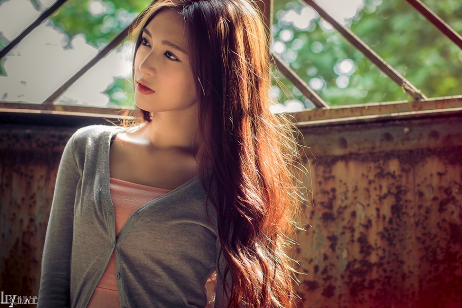 清纯美女户外橙色短裙唯美写真照片(第23页)