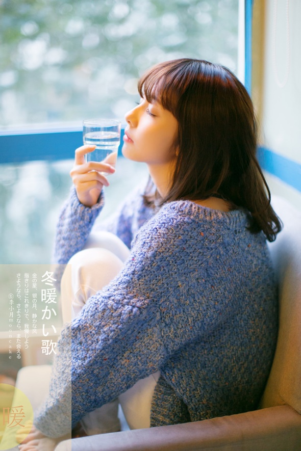 嫩模李小月mooncake咖啡厅唯美写真照片(第8页)