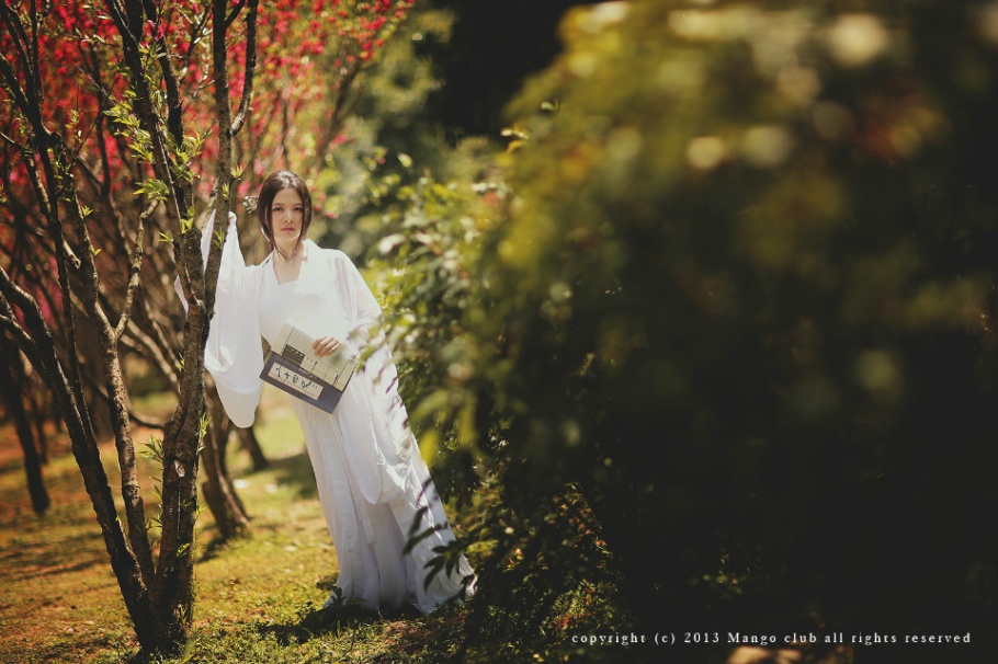 古装清纯美女桃花园唯美写真照片(第20页)