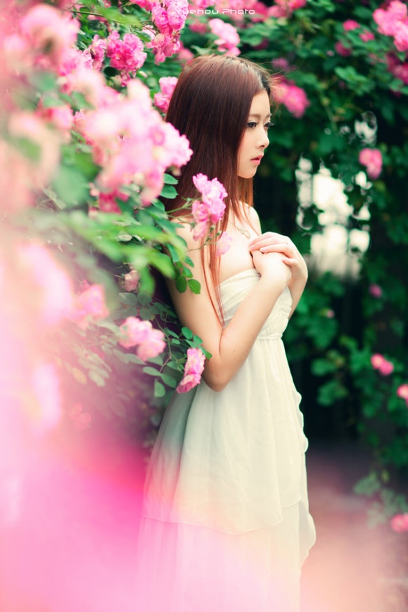 童颜美女蔷薇花园唯美写真照片(第5页)