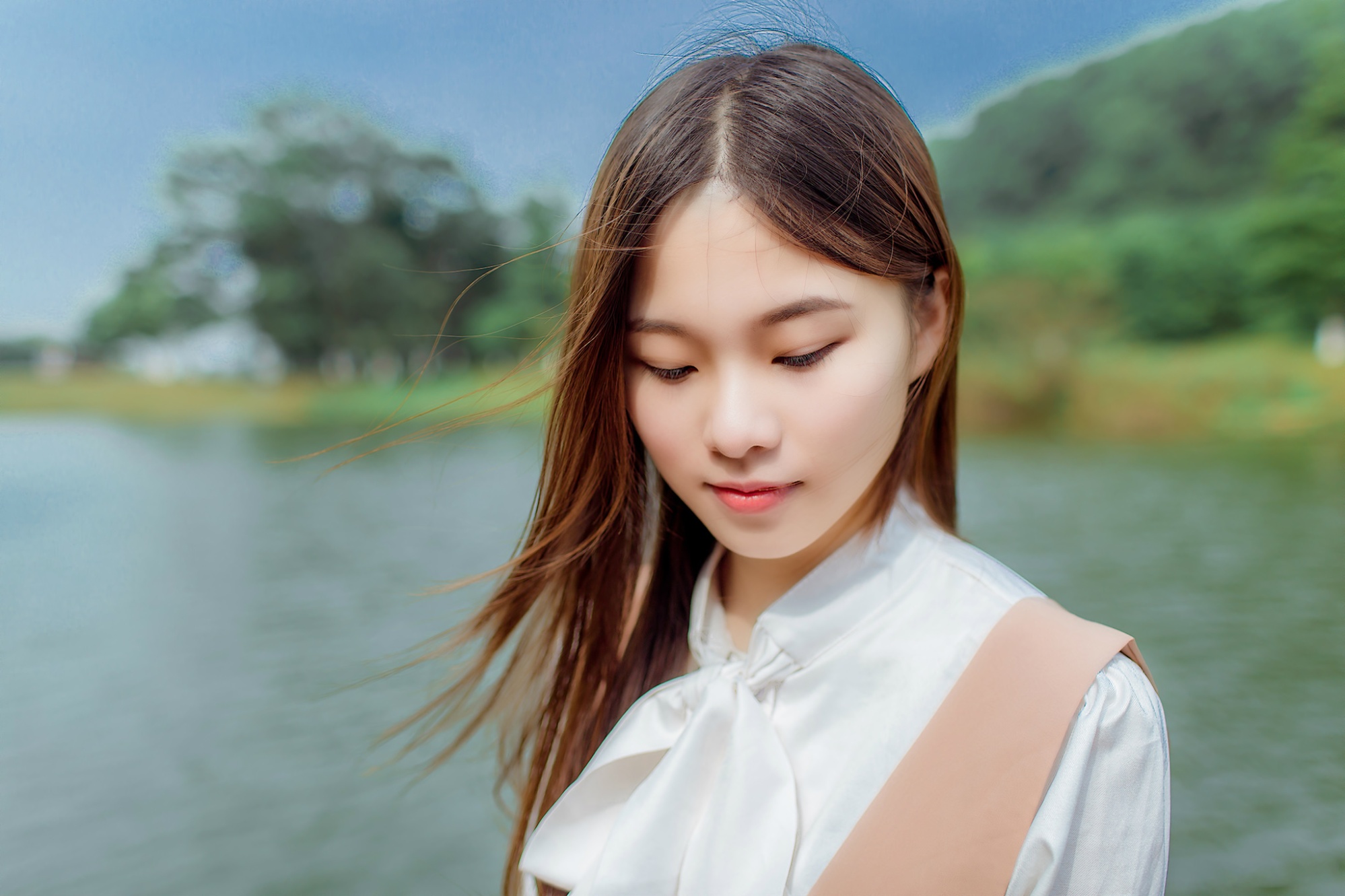 清纯美女湖边唯美写真照片(第8页)