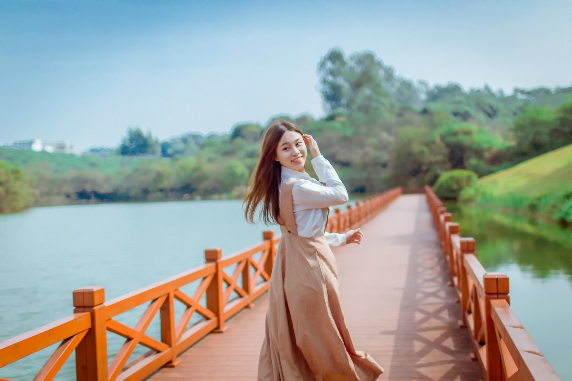 清纯美女湖边唯美写真照片(第10页)