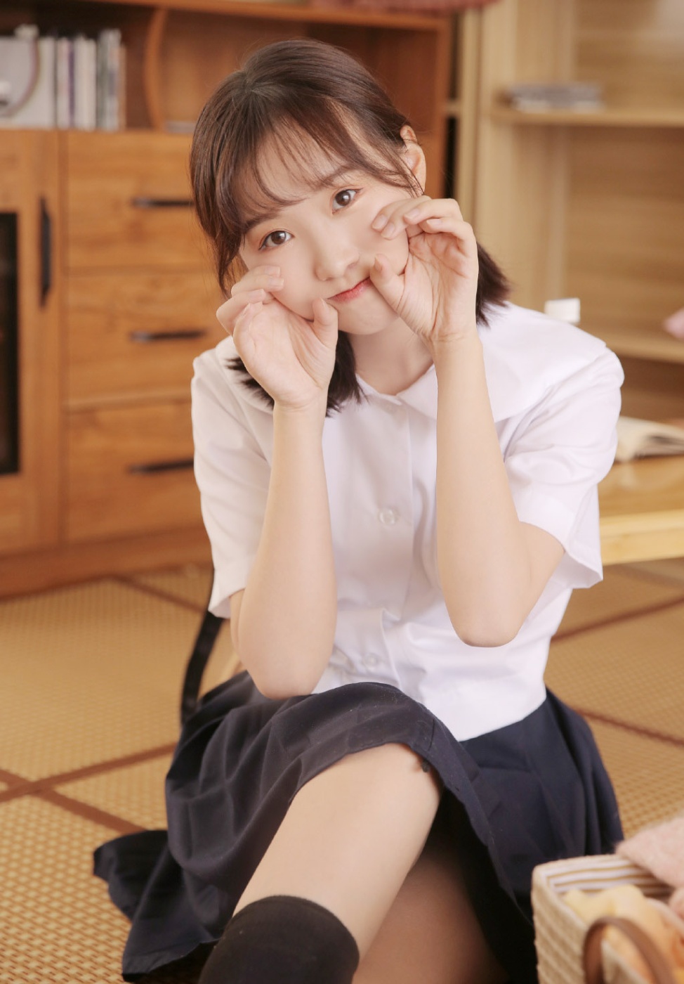 可爱女生校园教室写真图片(第9页)