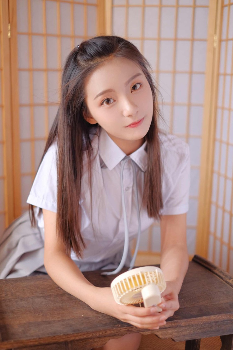 日本清纯美女jk校服写真图片(第9页)