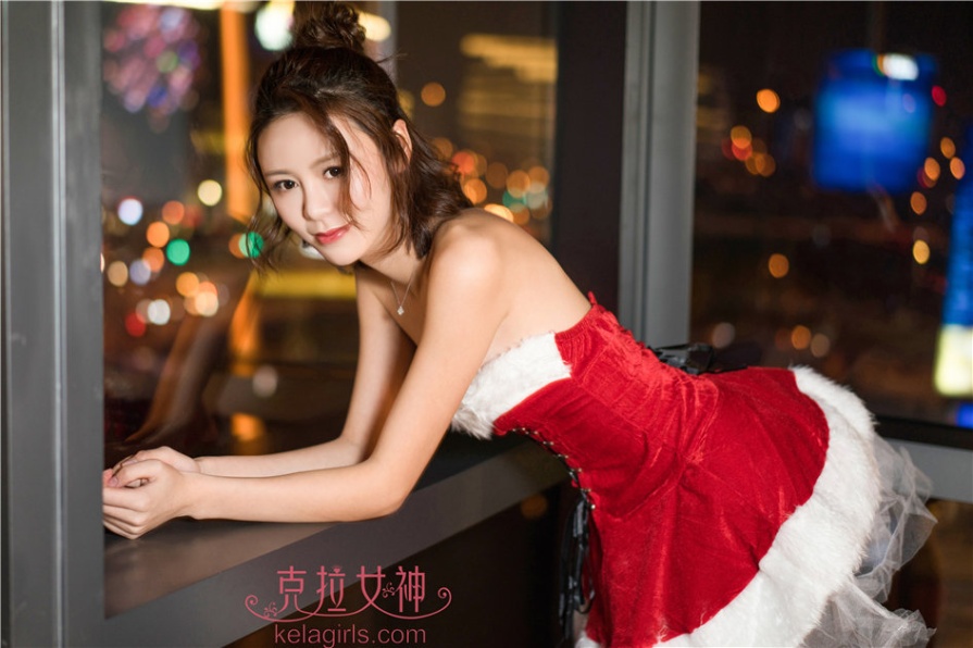 清纯美女昕予低胸装迷人乳沟写真照片(第7页)