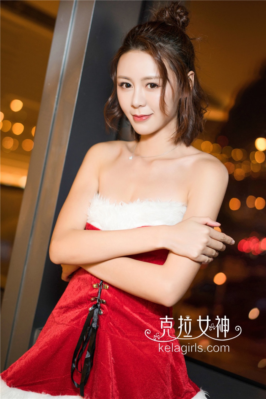 清纯美女昕予低胸装迷人乳沟写真照片(第18页)