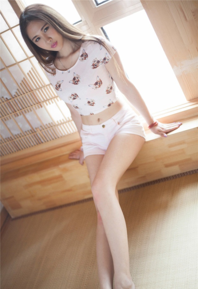 日本美女居家牛仔短裤美腿写真图片(第2页)
