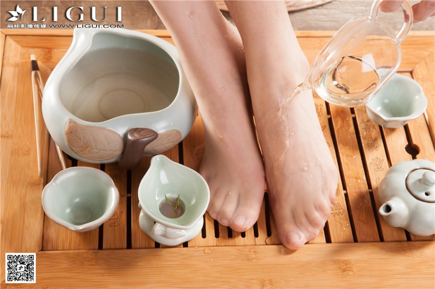 气质旗袍美女婷婷丝袜美足茶艺艺术写真图片(第12页)