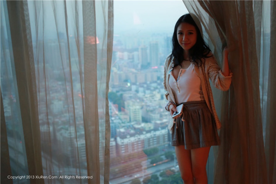 惊艳美女AYU白色西服真空美乳诱惑写真(第40页)