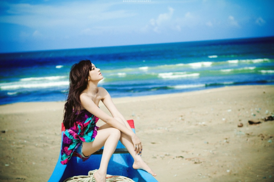 气质美女海滩清纯写真照片(第15页)