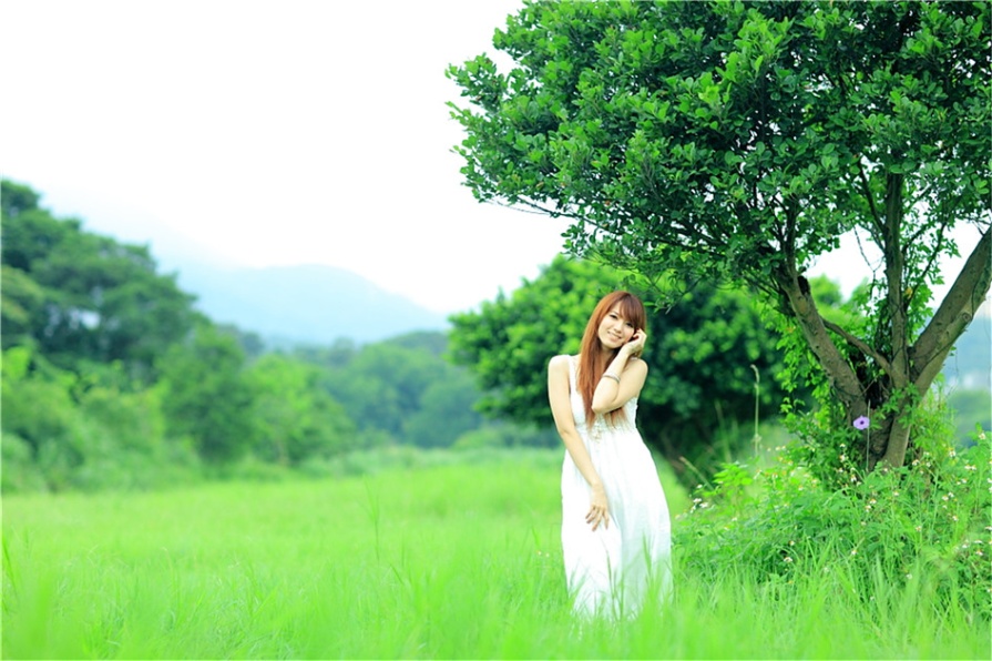 台湾清纯美女小静荷花池唯美写真照片(第12页)