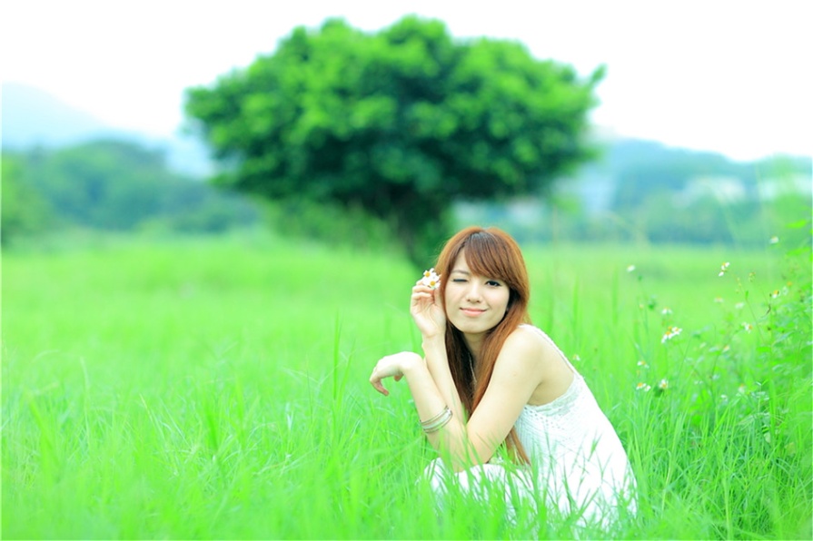 台湾清纯美女小静荷花池唯美写真照片(第17页)