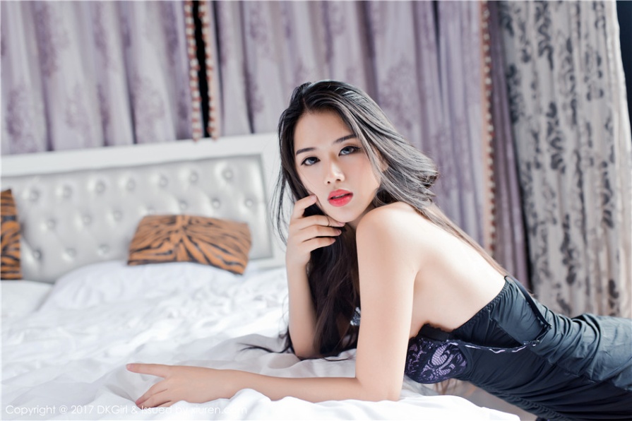 气质美女模特啊宝宝床上性感内衣爆乳诱惑照片(第30页)