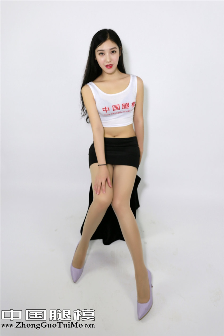 中国腿模美女小琦琦超短裙棚拍写真照片(第3页)