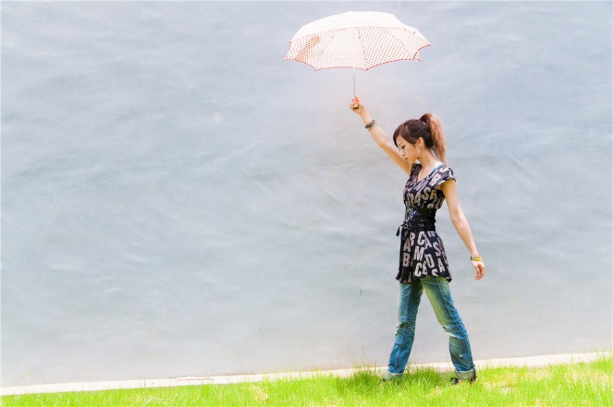 台湾清纯美女果子户外街拍照片(第44页)