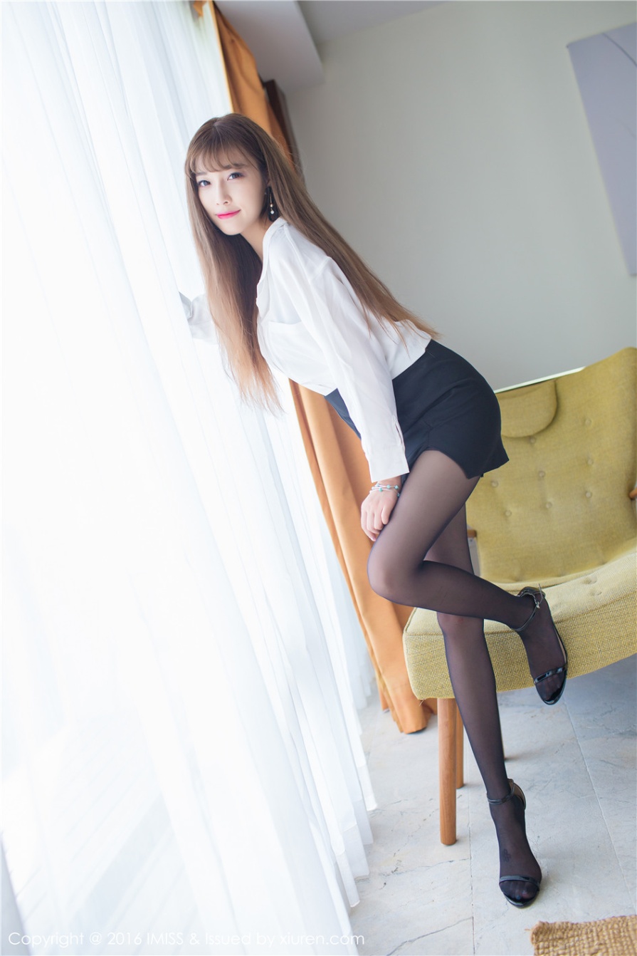 OL制服美女sugar小甜心CC黑丝美腿写真照片(第9页)