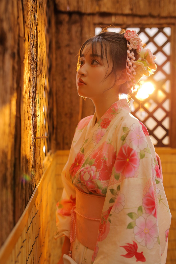 日本甜美和服少女日光浴写真图片(第6页)