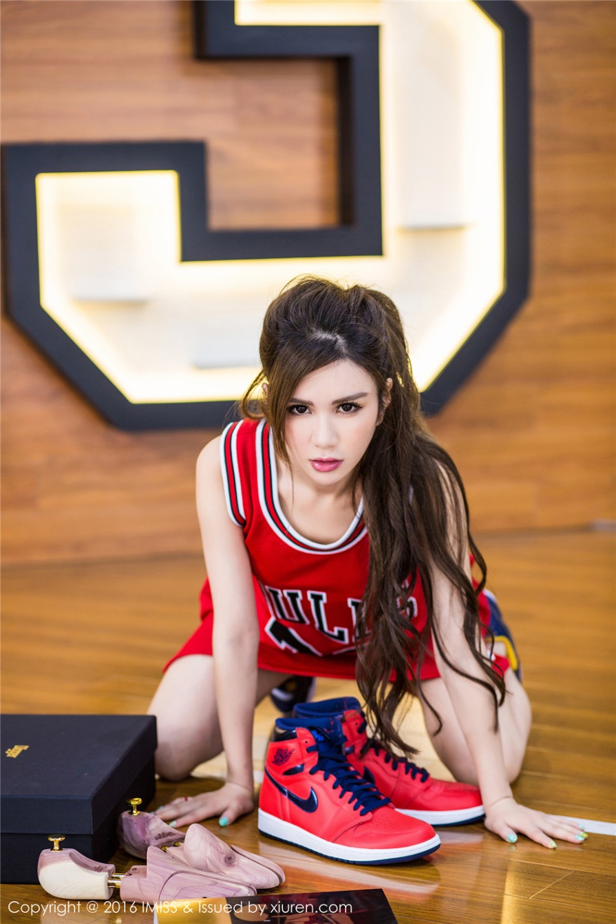 极品身材车模美女性感美腿写真(第25页)