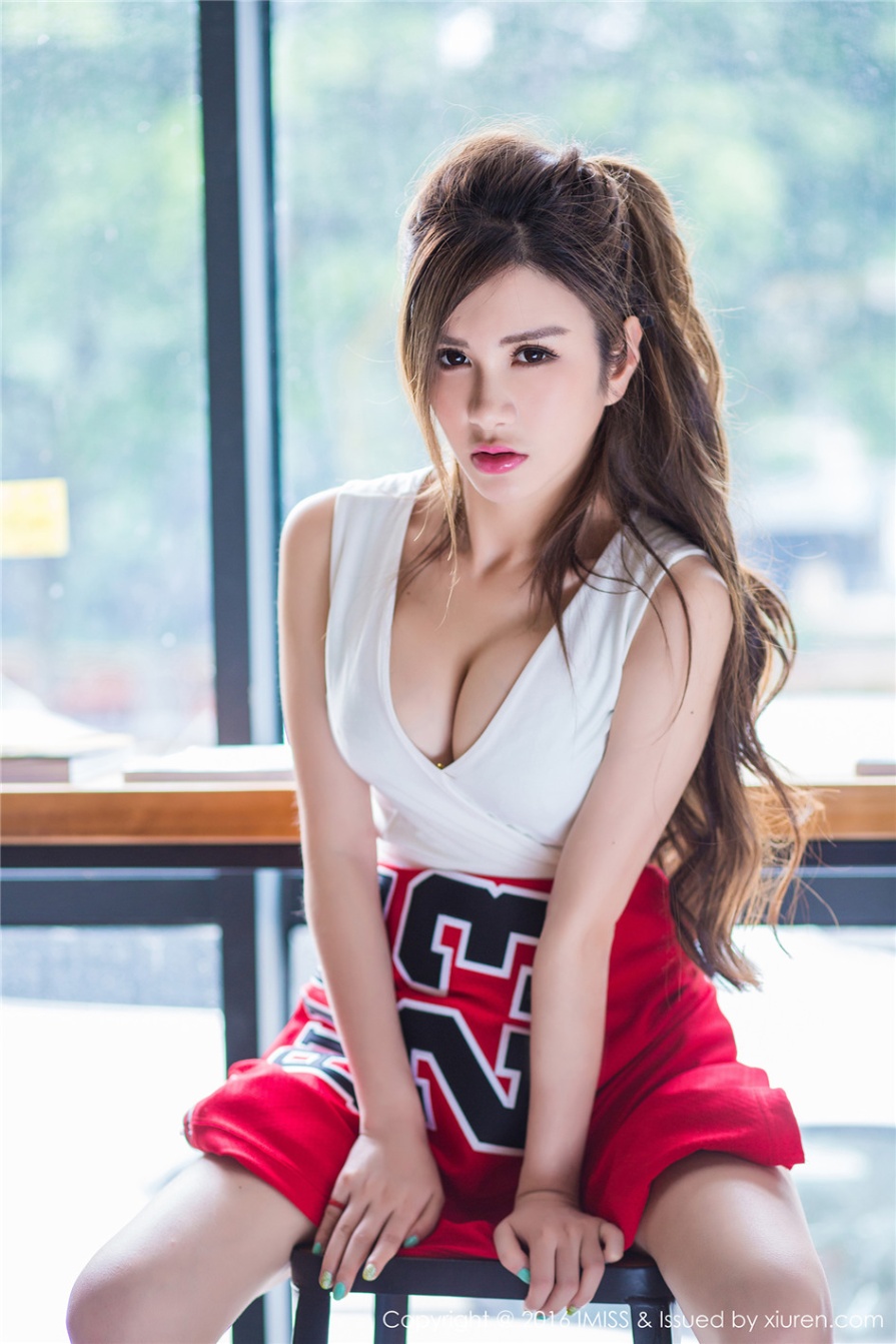 极品身材车模美女性感美腿写真(第33页)