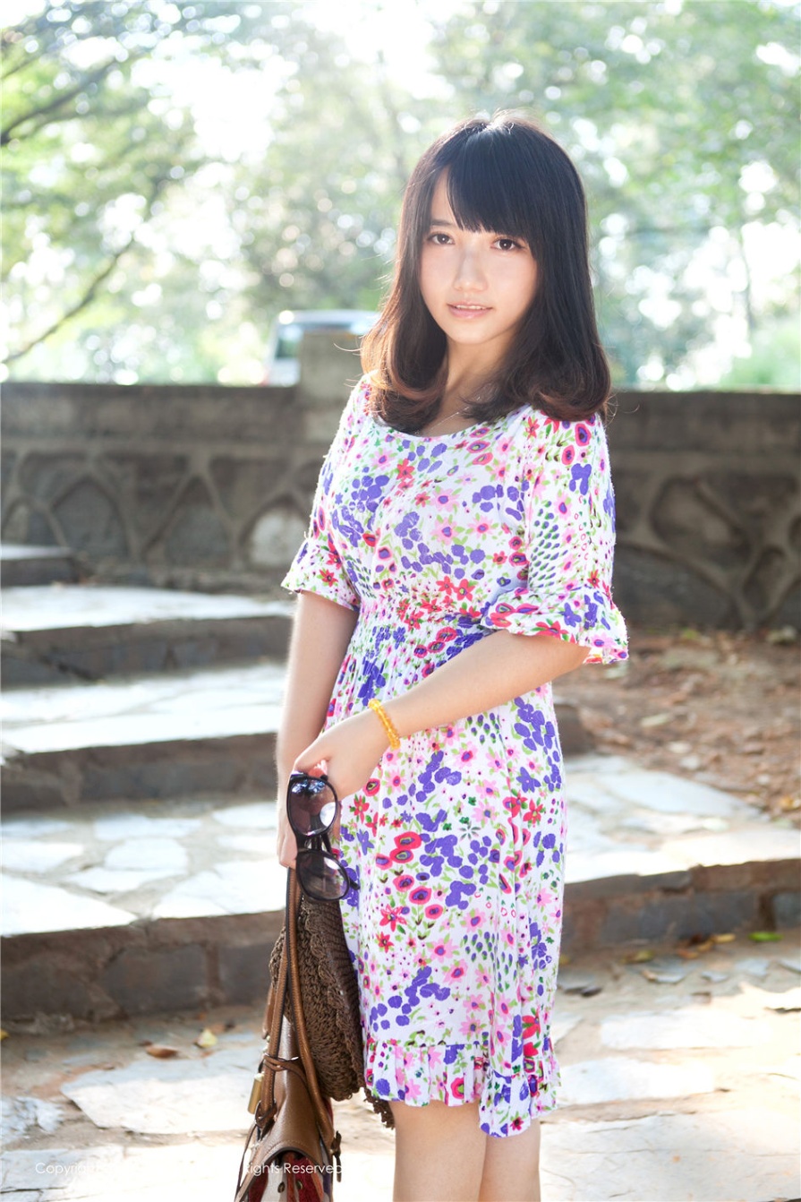 清纯美女默漠无荢向日葵田唯美写真图片(第105页)