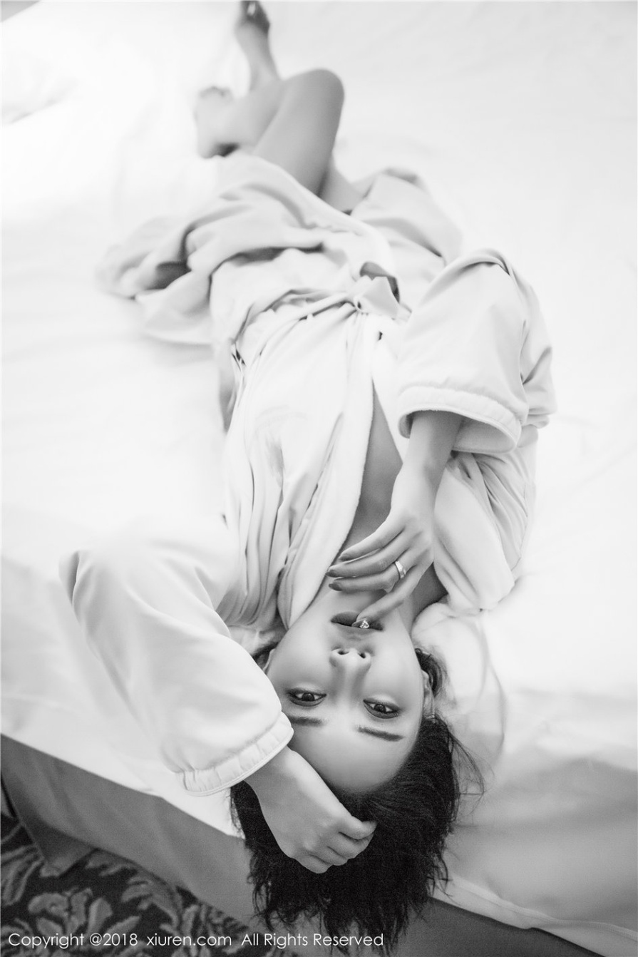 清纯美女廿十白皙粉嫩美腿床照诱惑(第18页)