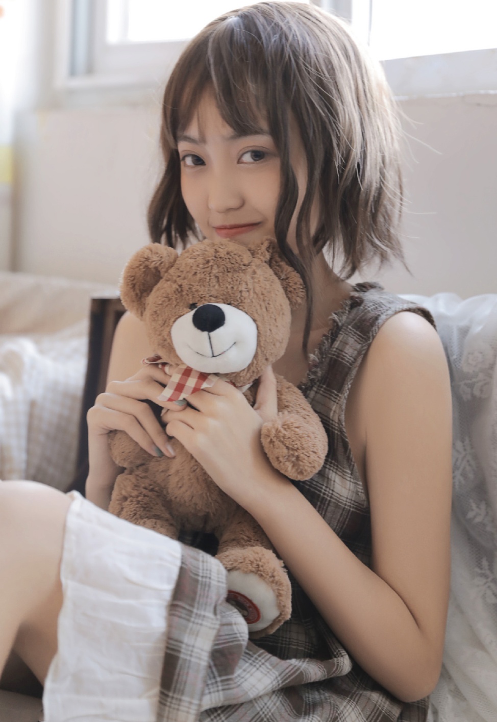 日本可爱美少女与小熊合影图片(第3页)