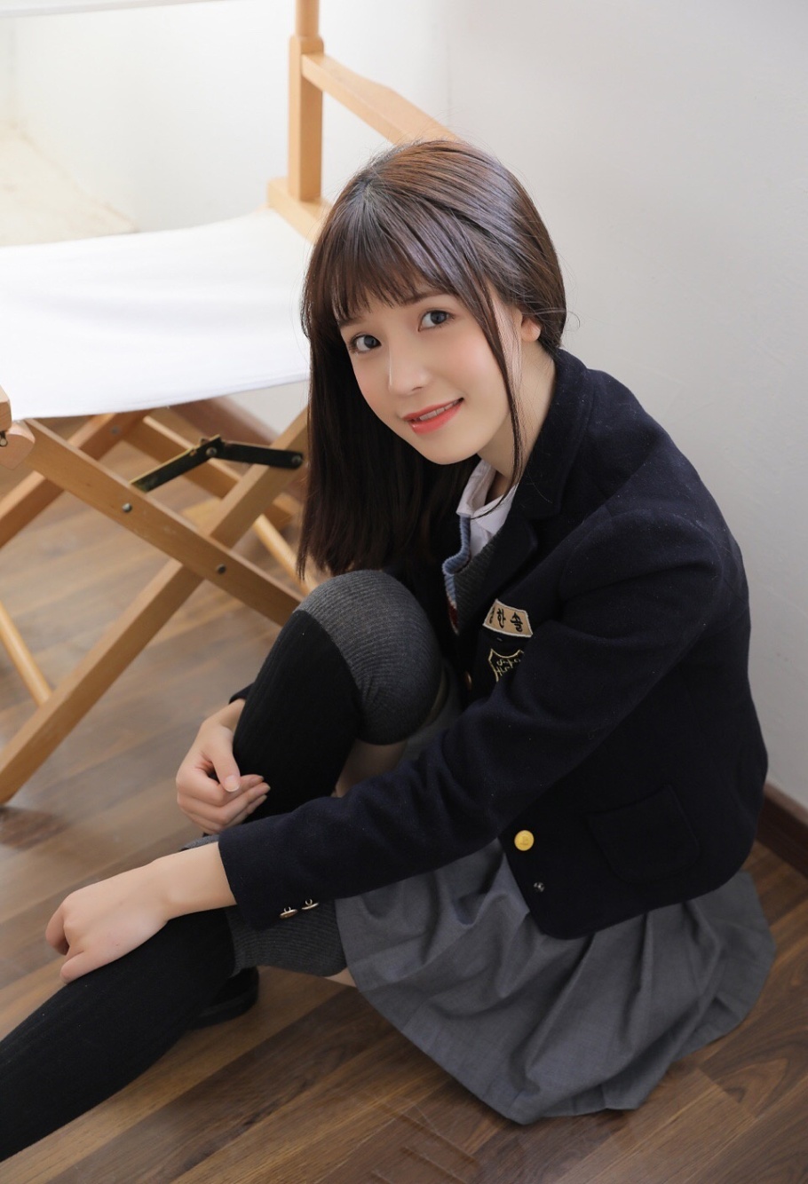 超可爱日本大眼睛美女JK制服写真图片(第2页)