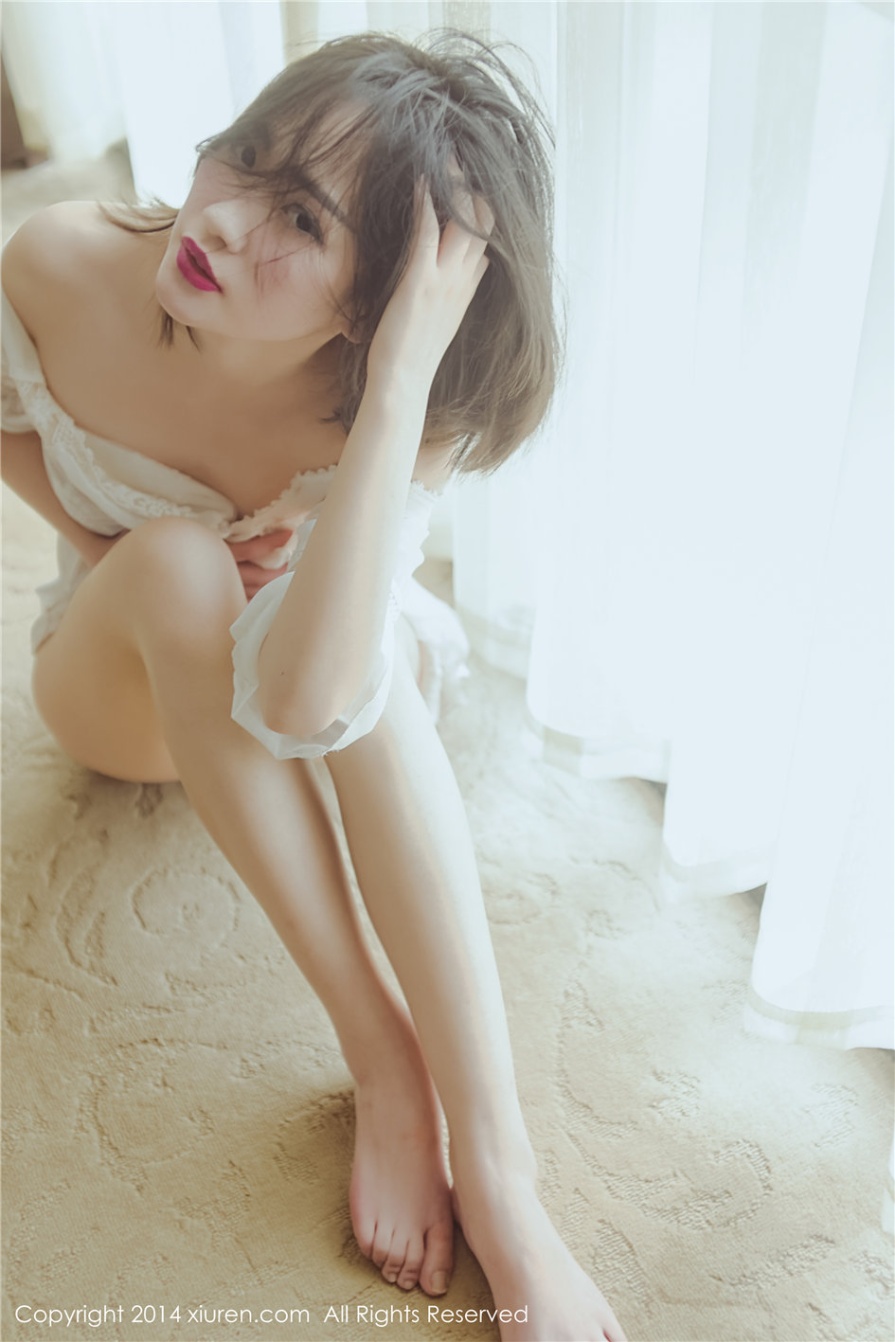 气质美女MAGIC室内透视装白皙粉嫩美腿诱惑私拍图片(第24页)