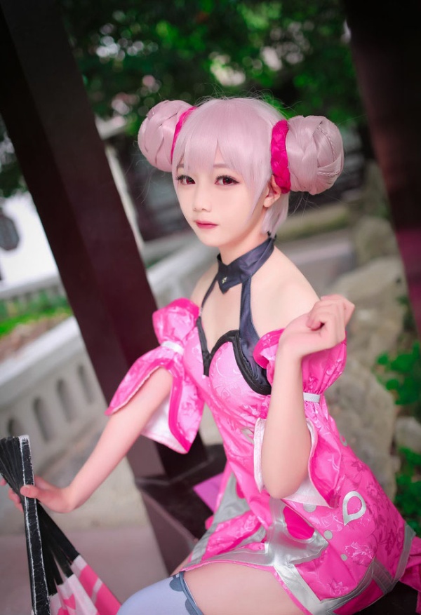 王者荣耀小乔cosplay白丝美腿室外写真图片(第6页)