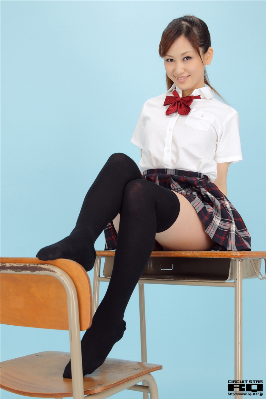 日本学生妹青葉ちえり室内黑丝美腿诱惑写真(第81页)