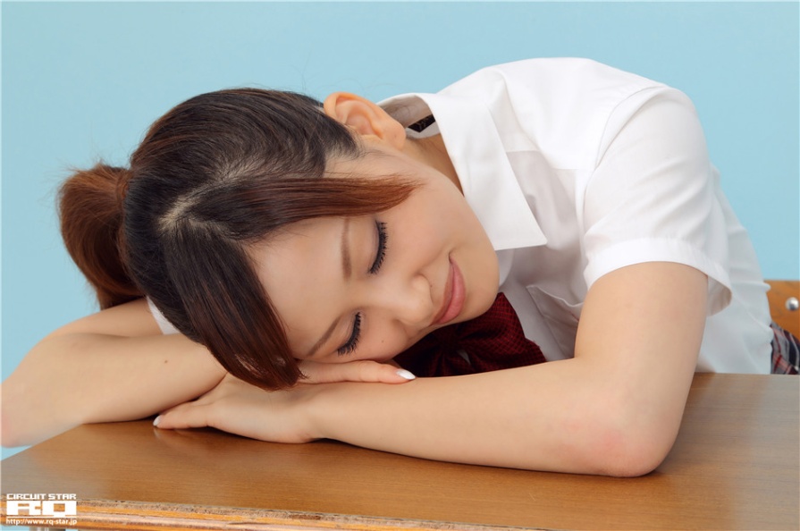 日本学生妹青葉ちえり室内黑丝美腿诱惑写真(第139页)