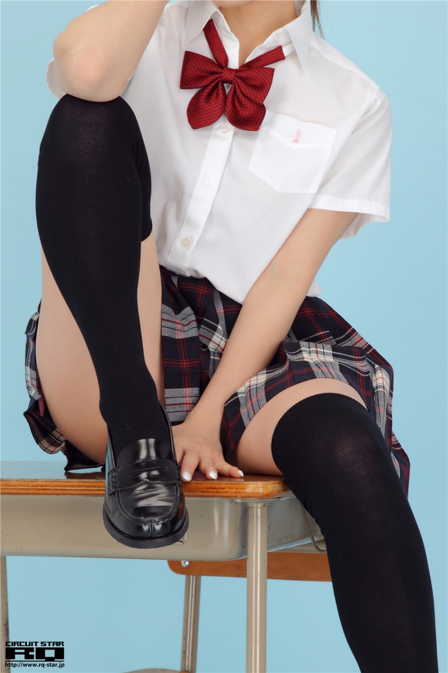 日本学生妹青葉ちえり室内黑丝美腿诱惑写真(第143页)