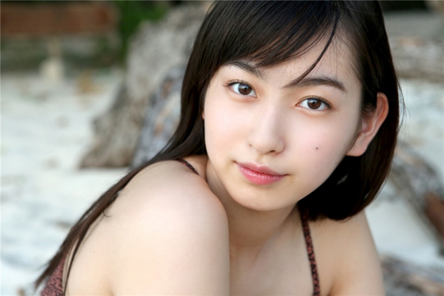 日本美女石田亜佑美户外性感比基尼雪白美乳诱惑写真(第38页)