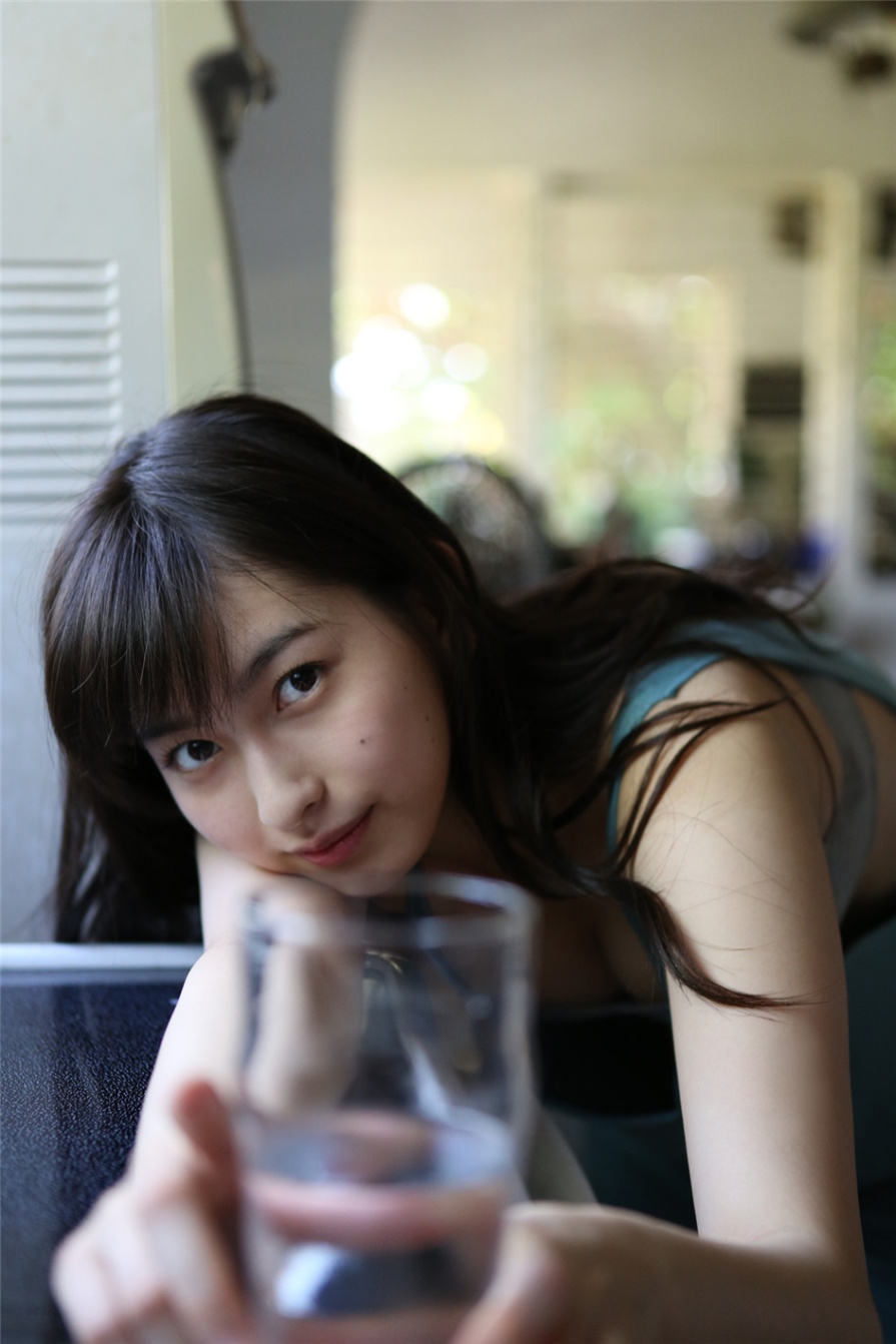 日本美女石田亜佑美户外性感比基尼雪白美乳诱惑写真(第60页)