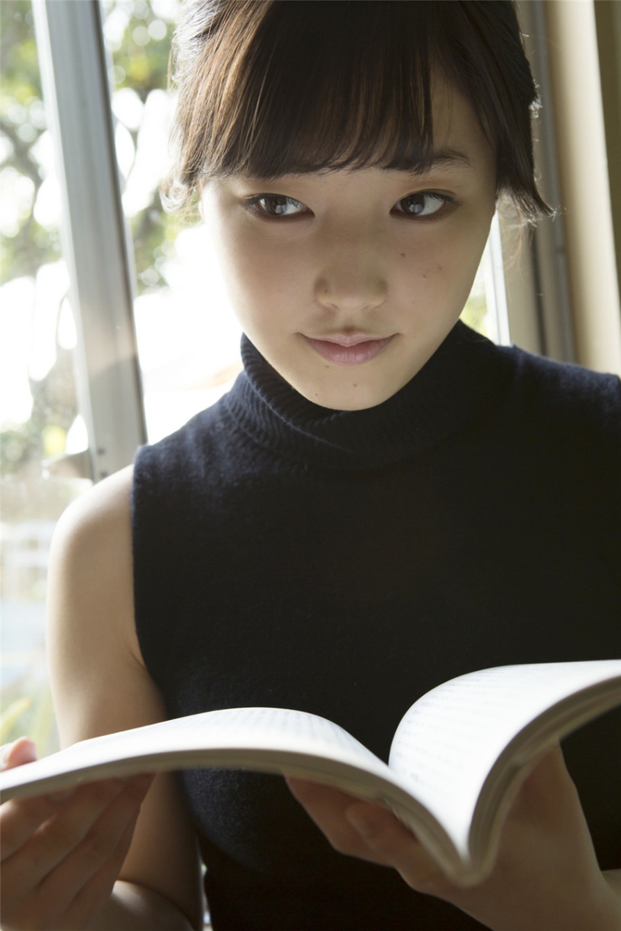 日本清纯美女譜久村聖海边性感比基尼美乳诱惑写真(第53页)